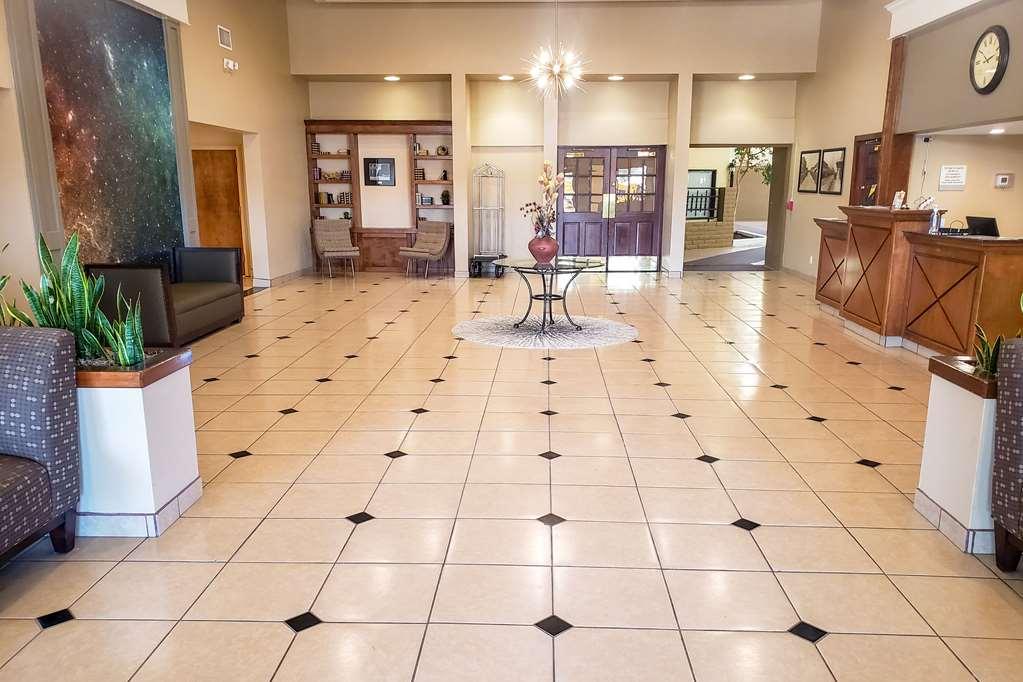 רוזוול Clarion Inn & Suites מראה פנימי תמונה