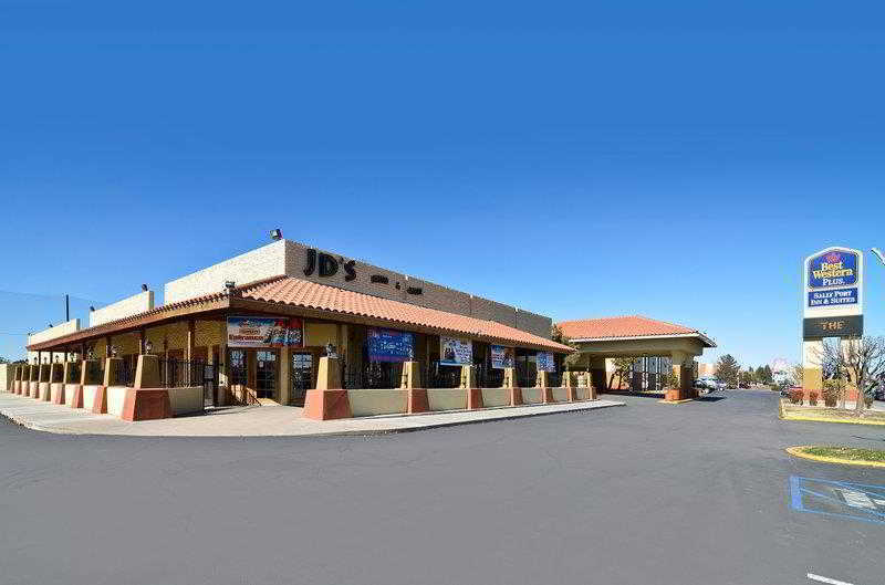רוזוול Clarion Inn & Suites מראה חיצוני תמונה